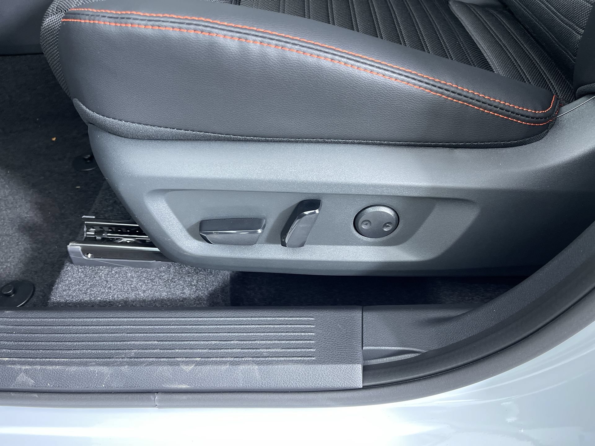 New 2026 Nissan Rogue SV AWD/4WD image 13