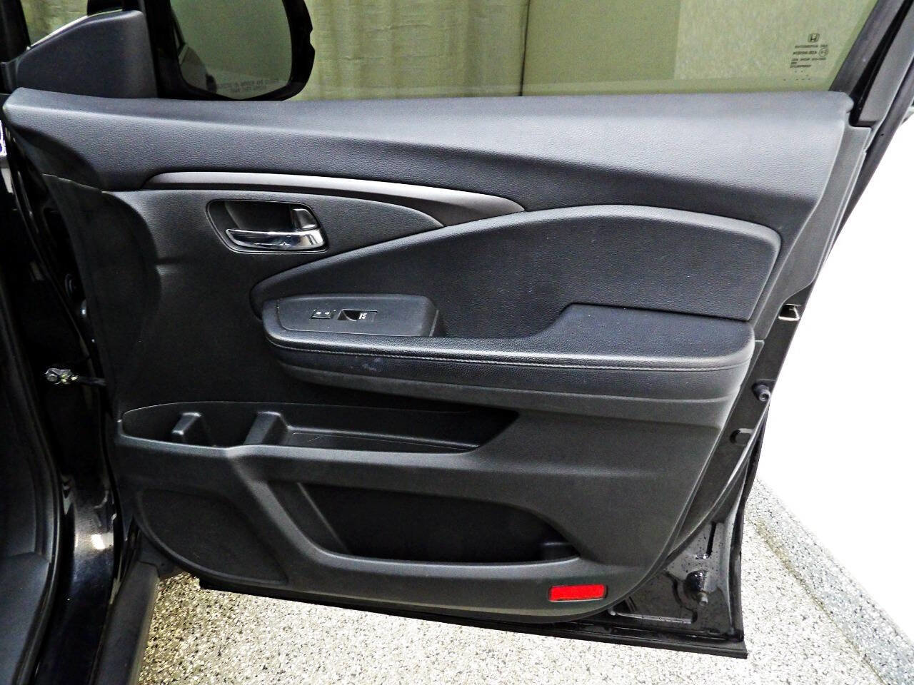 Used 2016 Honda Pilot EX-L image 12