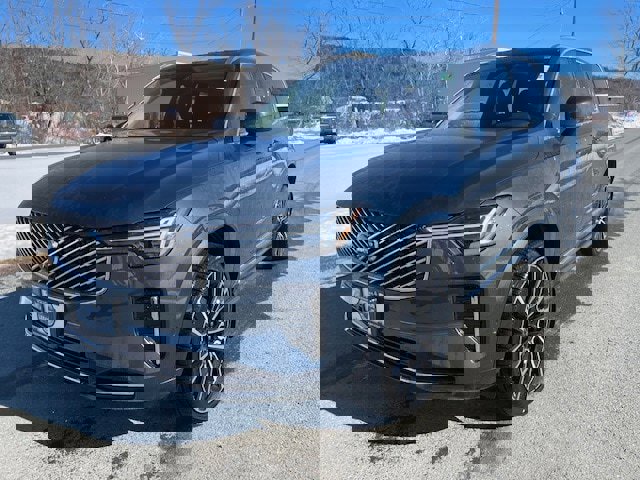 New 2026 Volvo XC90 B6 Plus w/ Protection Package image 1