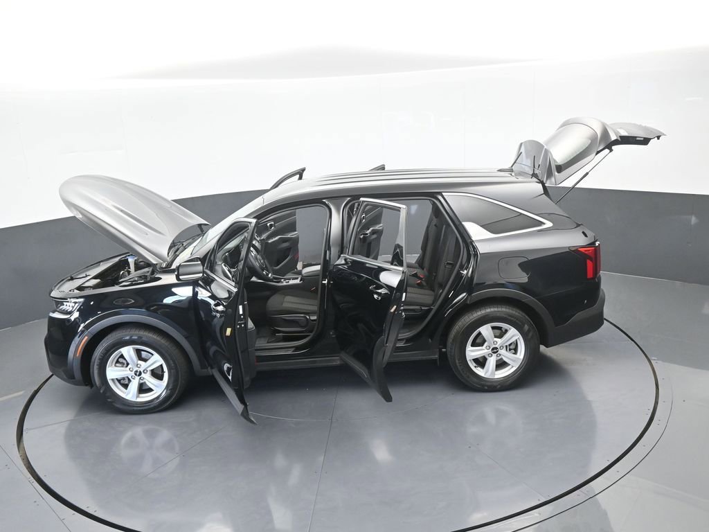 Used 2022 Kia Sorento LX image 63