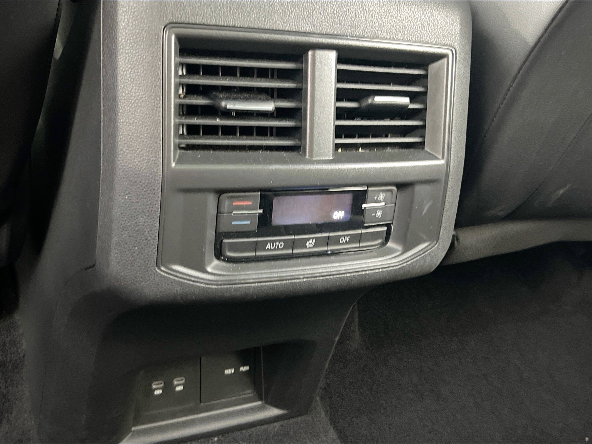 Used 2023 Volkswagen Atlas SEL image 26