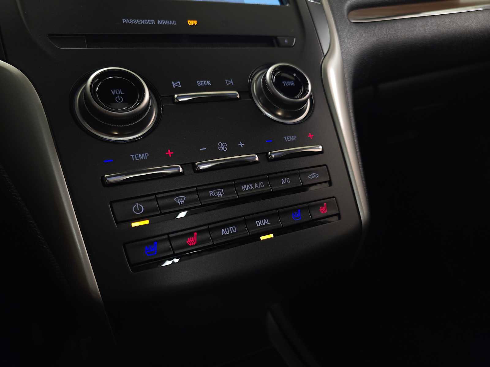 Used 2016 Lincoln MKC Reserve image 30