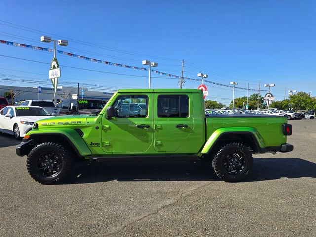 Certified 2025 Jeep Gladiator Sport AWD/4WD image 8