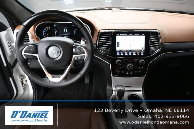 Used 2019 Jeep Grand Cherokee Summit AWD/4WD image 26