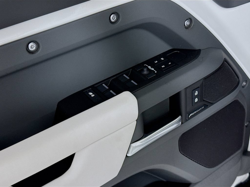 New 2026 Land Rover Defender 110 S AWD/4WD image 25