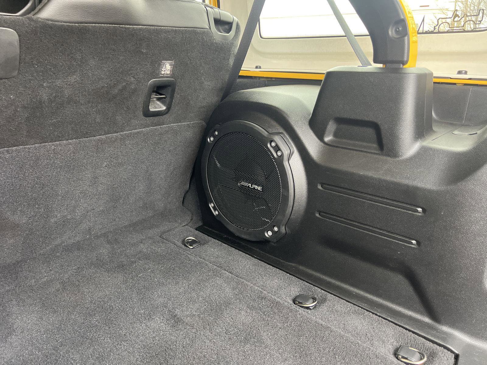 Used 2019 Jeep Wrangler Unlimited Sahara w/ Advanced Safety Group image 8