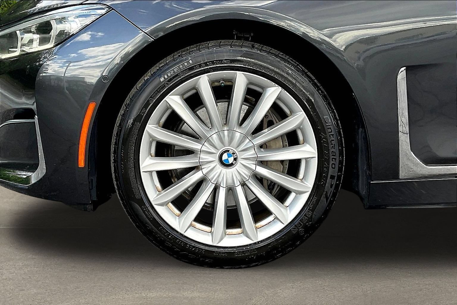 Used 2021 BMW 740i xDrive w/ Luxury Rear Seating Package AWD/4WD image 33