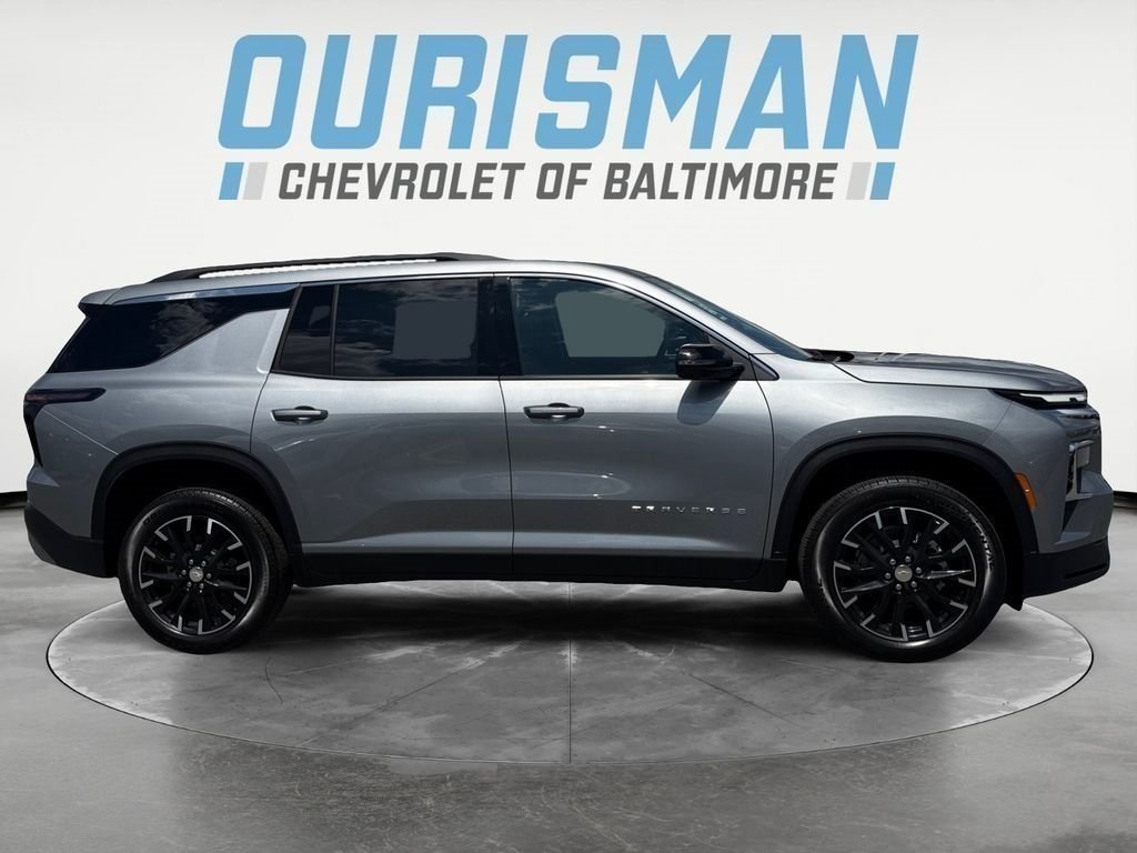 New 2026 Chevrolet Traverse LT w/ Sun and Wheel Package AWD/4WD image 7