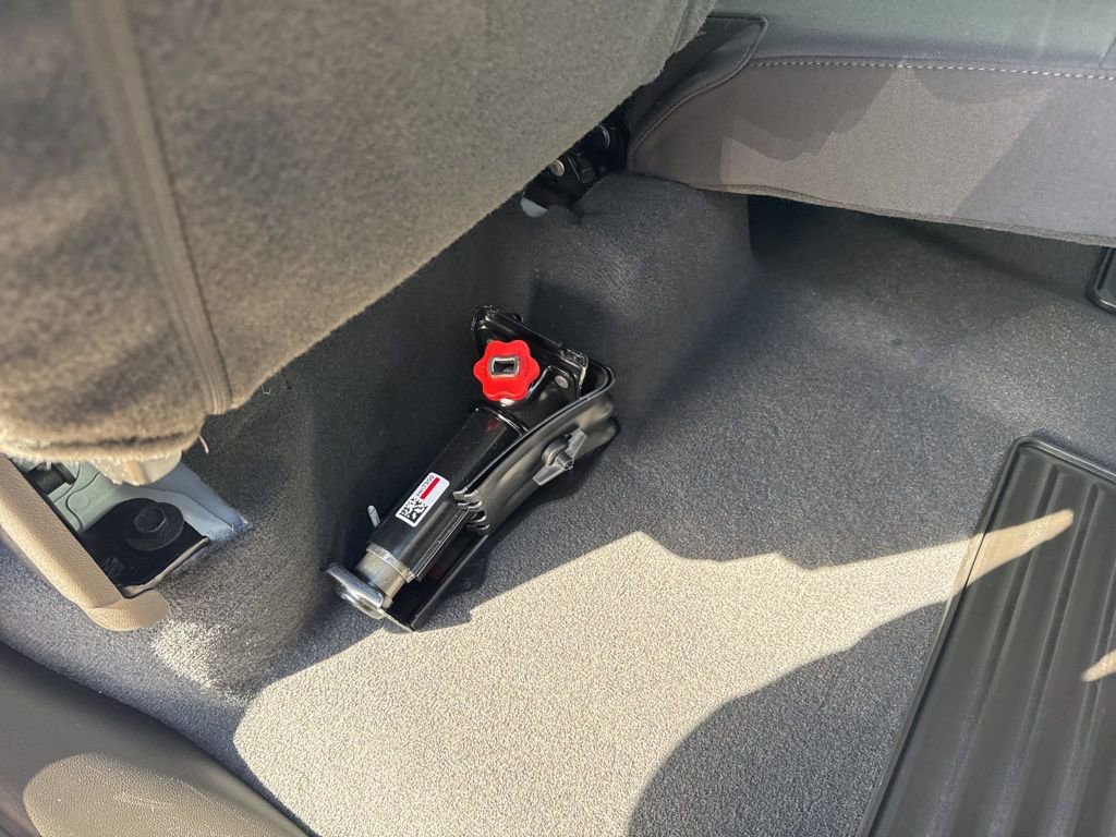 Certified 2023 GMC Sierra 2500 SLE image 39