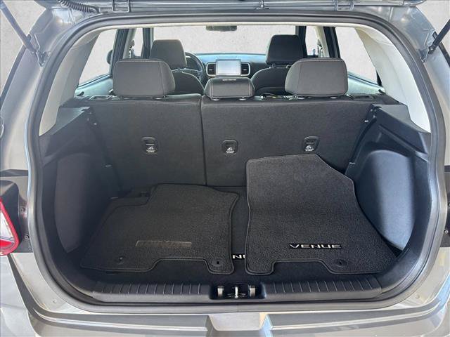 Used 2023 Hyundai Venue SEL FWD image 22