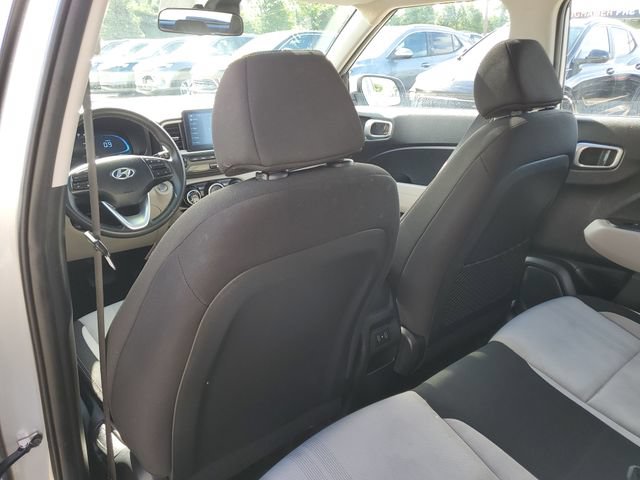 Used 2026 Hyundai Venue SEL FWD image 29