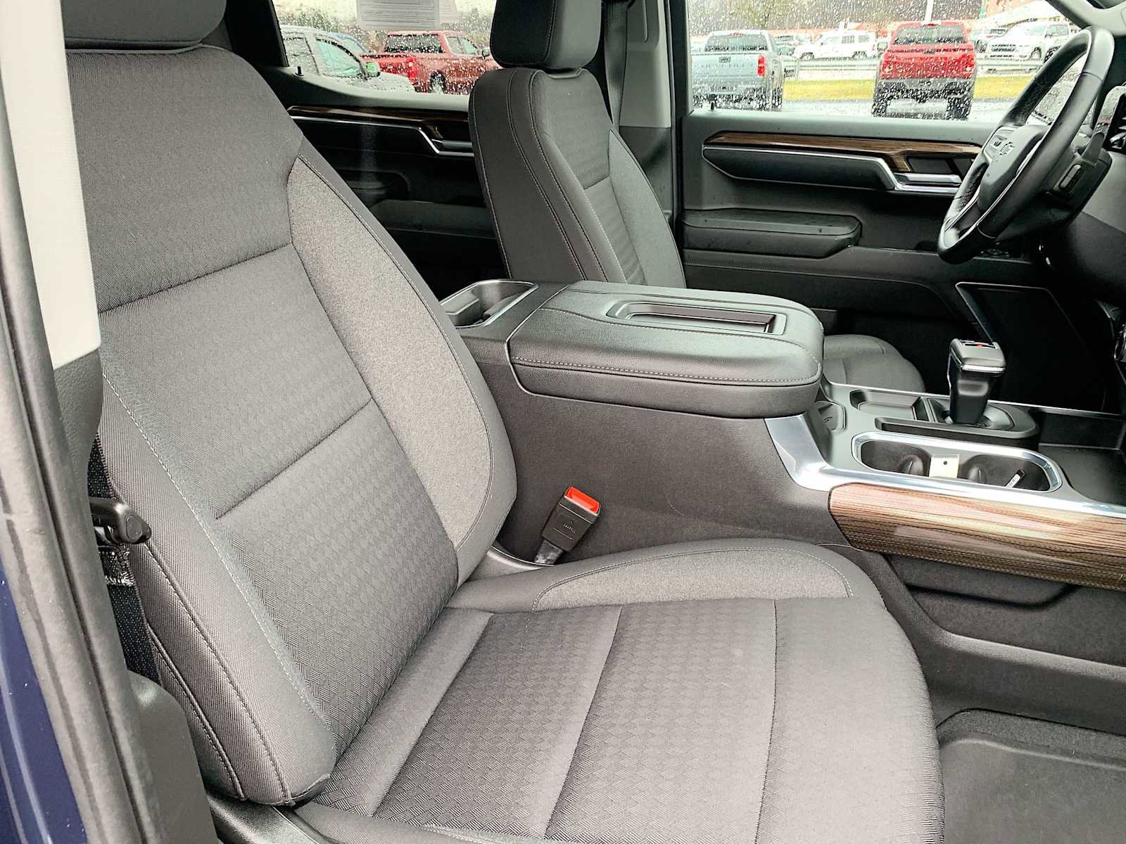 Certified 2022 Chevrolet Silverado 1500 LT Trail Boss image 26