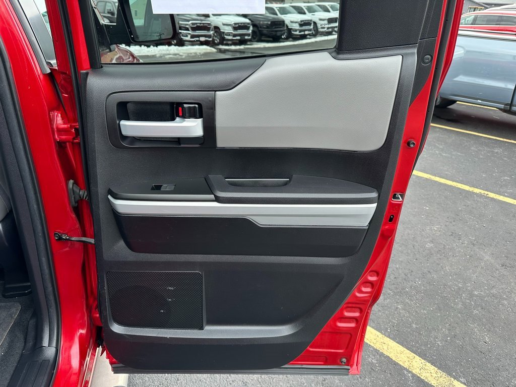 Used 2021 Toyota Tundra Limited w/ Limited Premium Package image 26