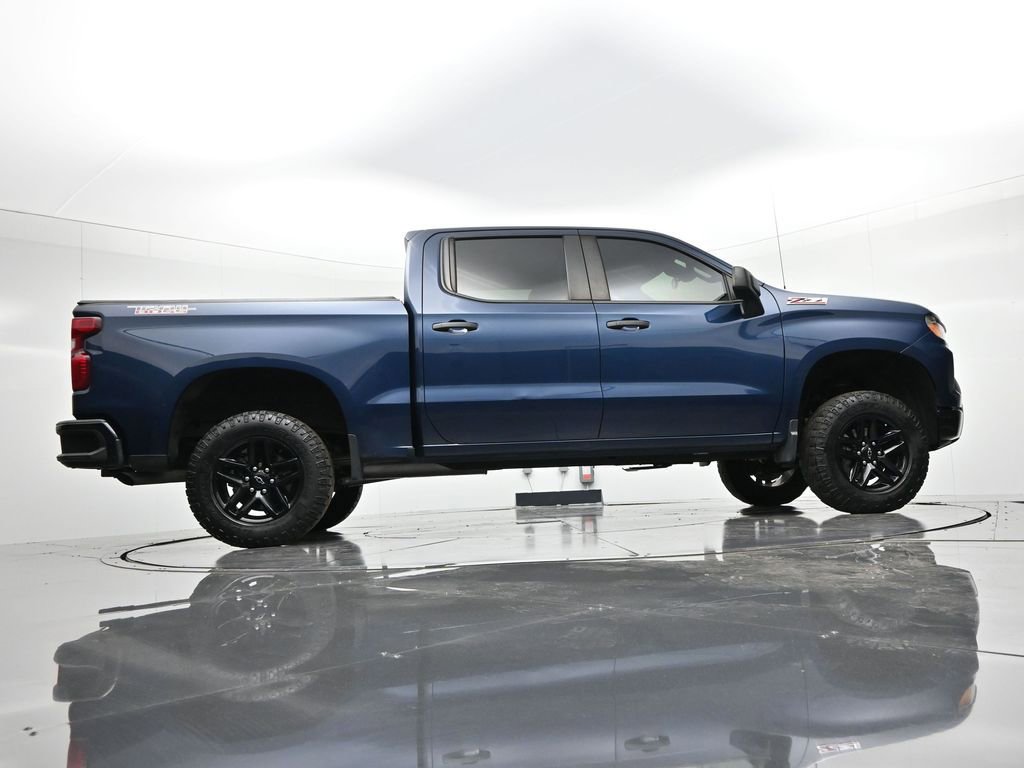 Used 2023 Chevrolet Silverado 1500 Custom Trail Boss AWD/4WD image 29
