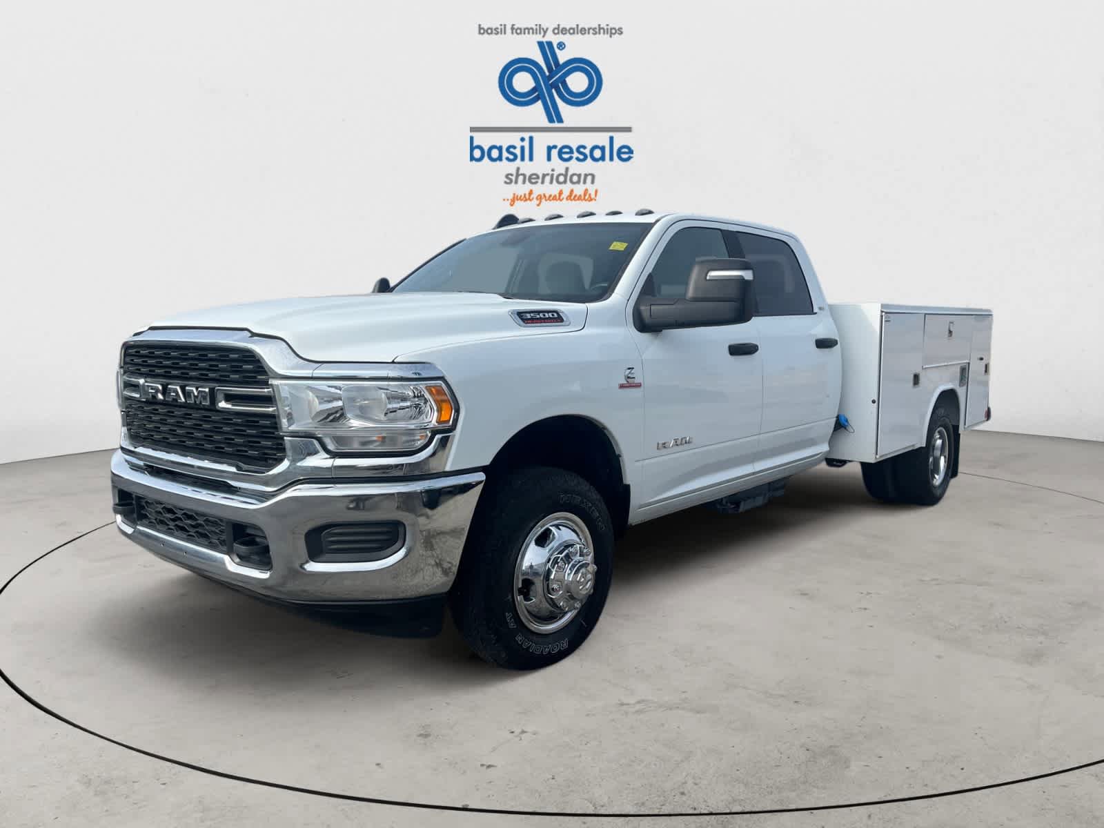 Used 2024 RAM 3500 SLT w/ Quick Order Package 2YG SLT image 3