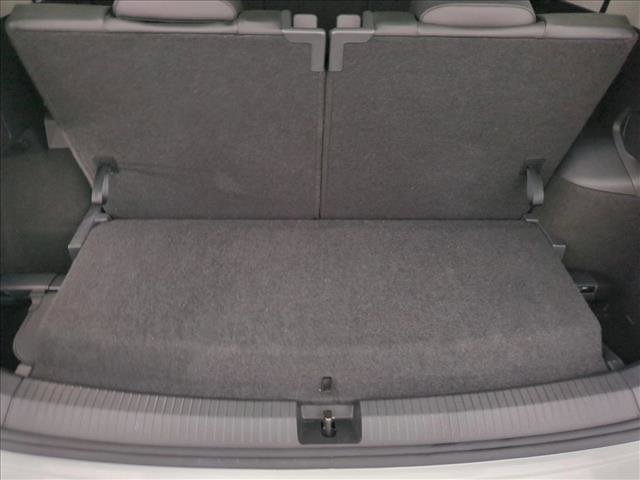 Used 2022 Volkswagen Tiguan SE image 6