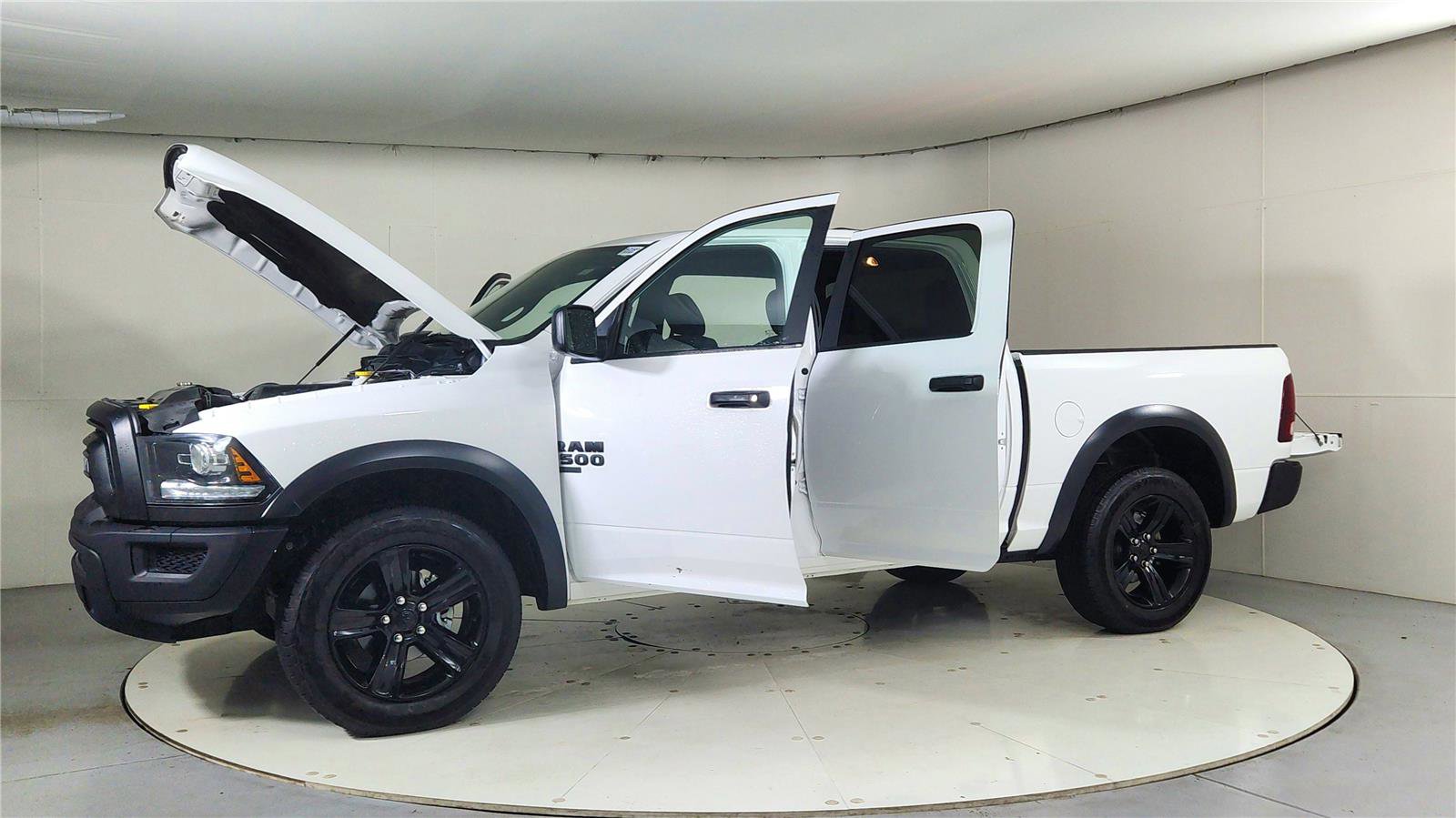 Used 2024 RAM 1500 Classic Warlock image 10