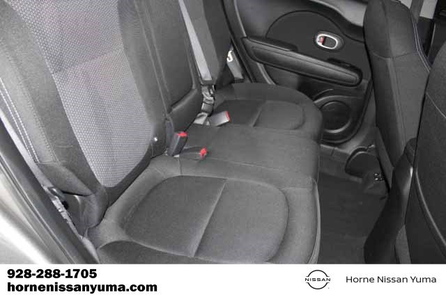 Used 2017 Kia Soul + image 7
