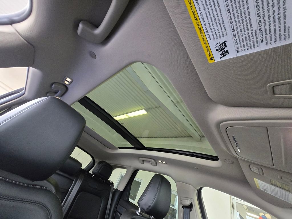 Used 2025 Lincoln Corsair Reserve w/ Jet Appearance Package image 28