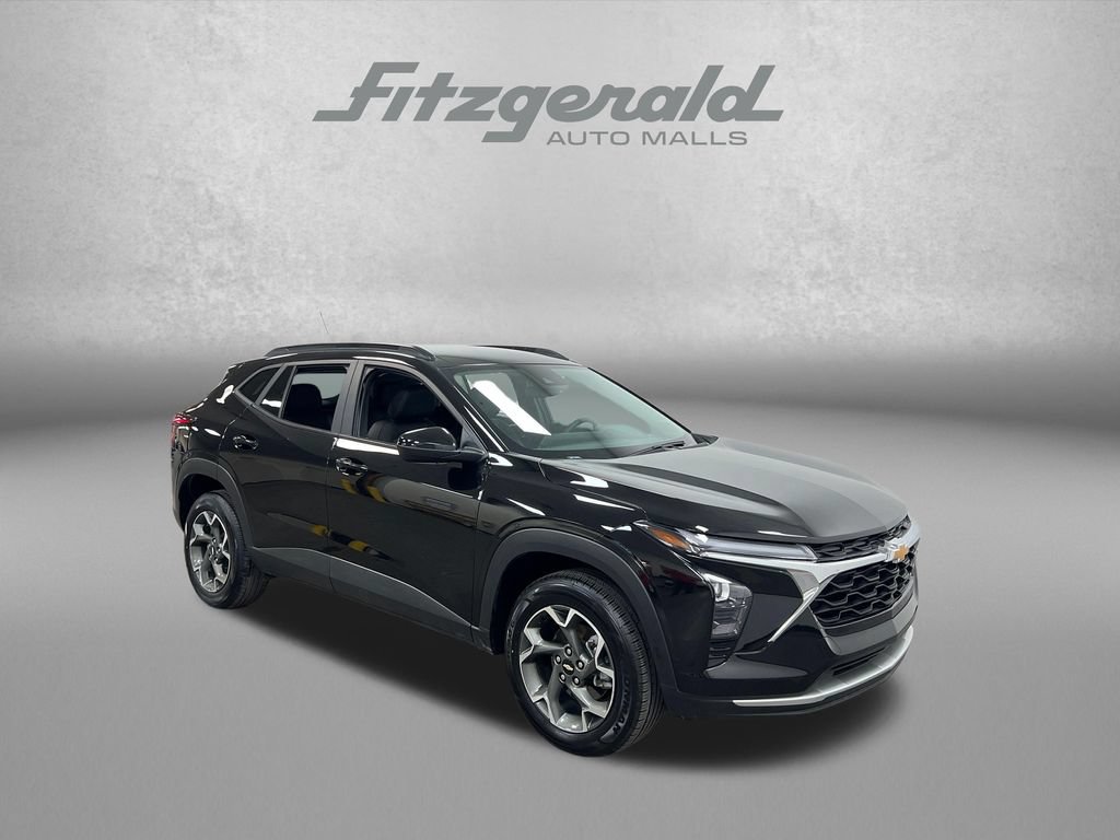 Used 2024 Chevrolet Trax LT FWD image 7