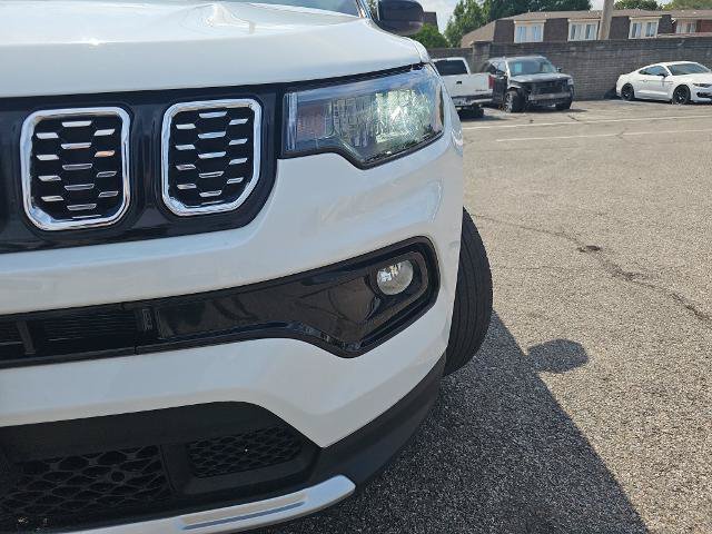 Used 2025 Jeep Compass Limited AWD/4WD image 29