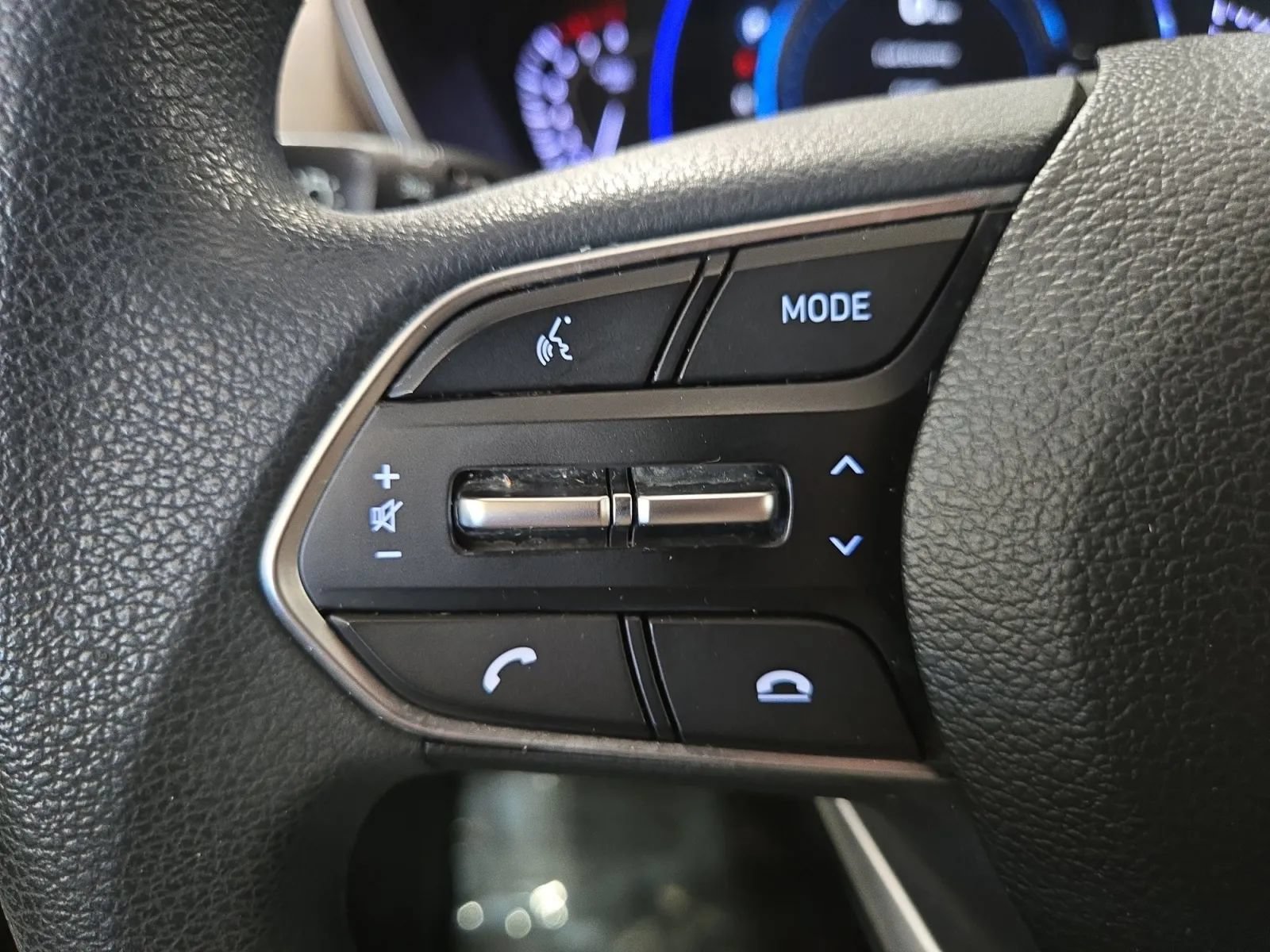 Used 2019 Hyundai Santa Fe SEL FWD image 21