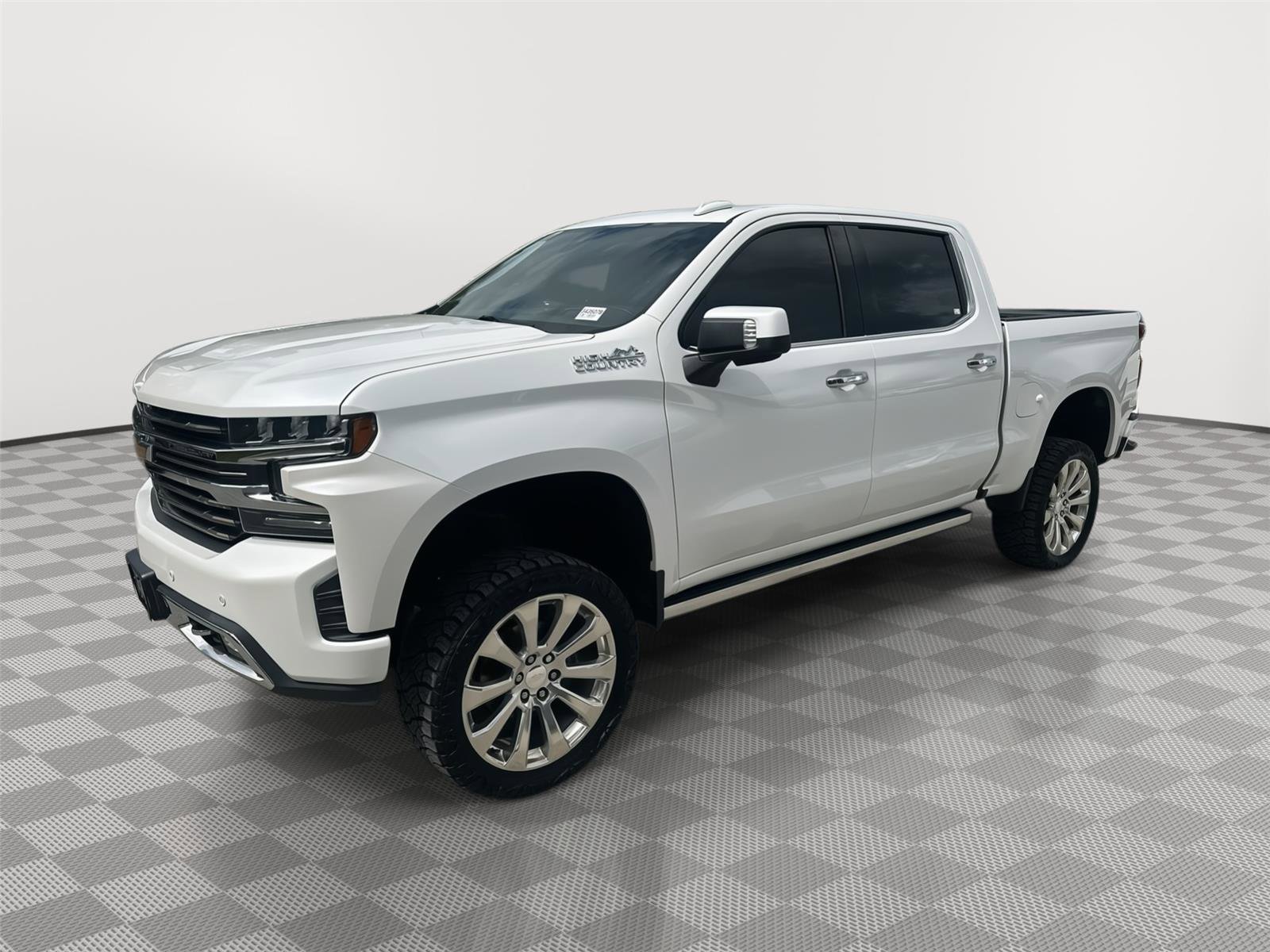 Used 2019 Chevrolet Silverado 1500 High Country w/ Technology Package