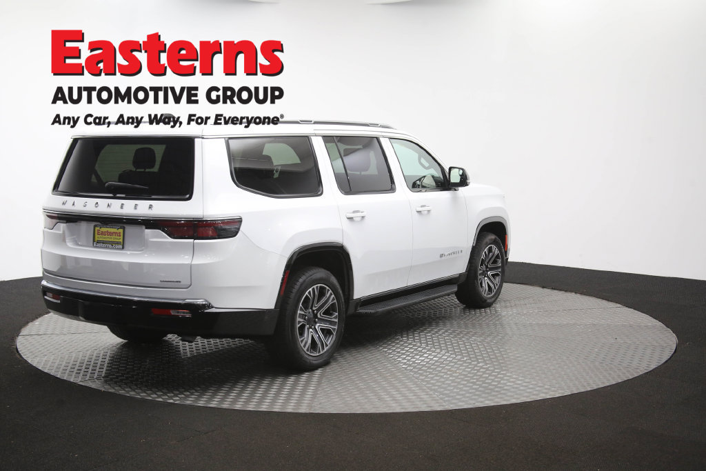 Used 2024 Jeep Wagoneer Series II w/ Flexible Seating Group RWD image 45