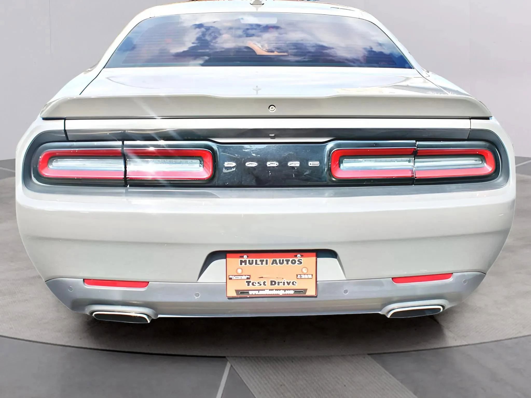 Used 2017 Dodge Challenger SXT Plus image 6