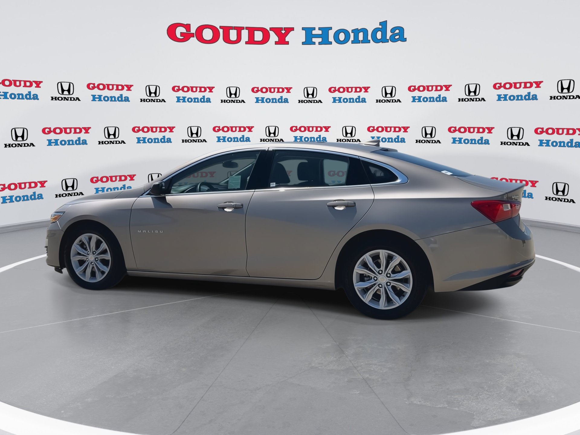 Used 2024 Chevrolet Malibu LT FWD image 6