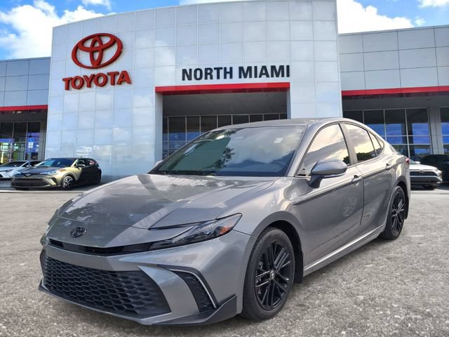 Used 2026 Toyota Camry SE FWD image 2