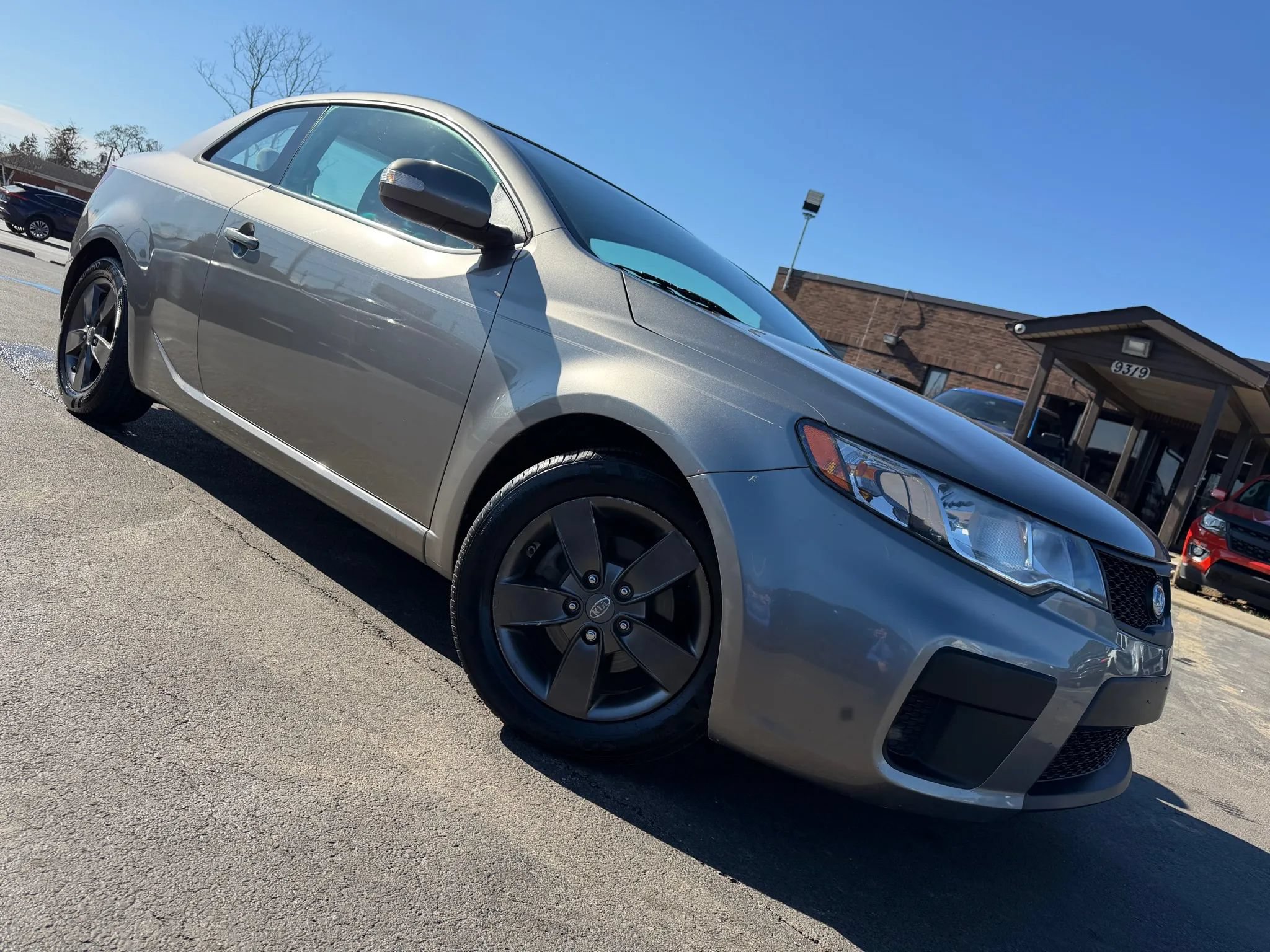 Used 2010 Kia Forte Koup EX FWD image 46