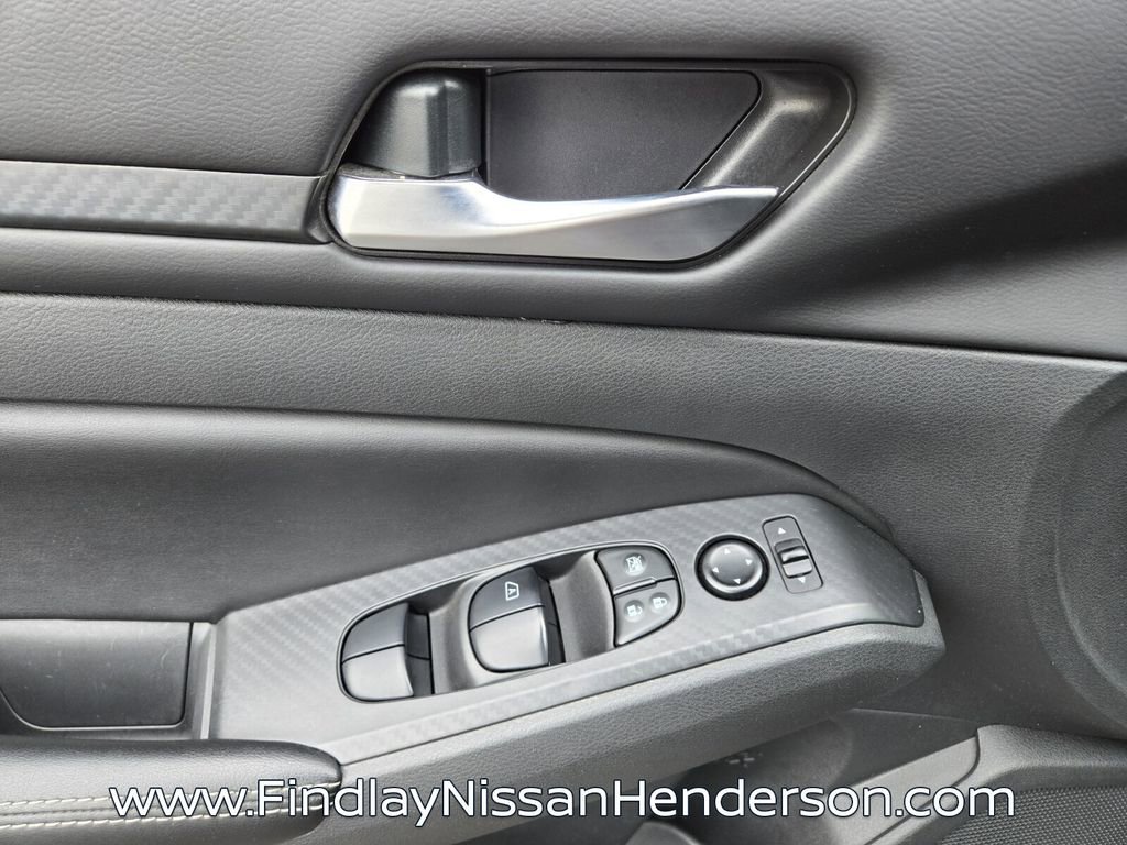 Used 2024 Nissan Altima 2.5 SV image 20