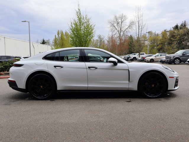 Used 2025 Porsche Panamera 4 image 4