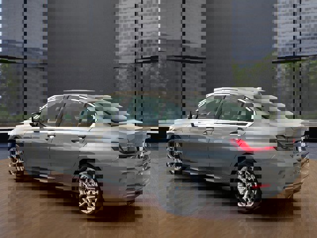 Used 2025 BMW 330i Sedan image 14