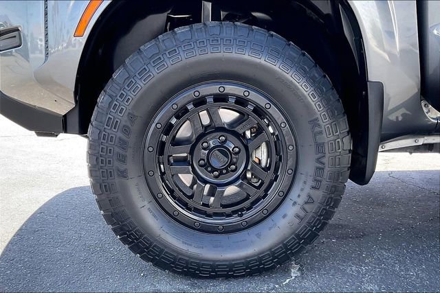 Used 2022 Nissan Frontier S RWD image 8