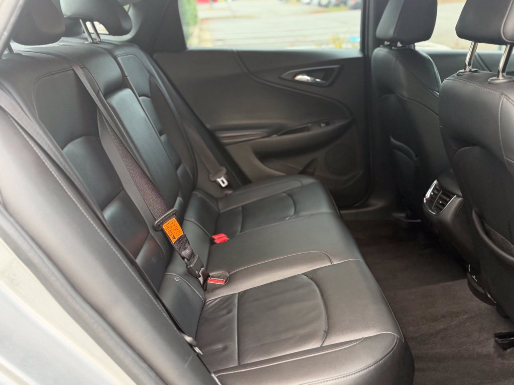Used 2016 Chevrolet Malibu LT w/ Leather Package FWD image 18