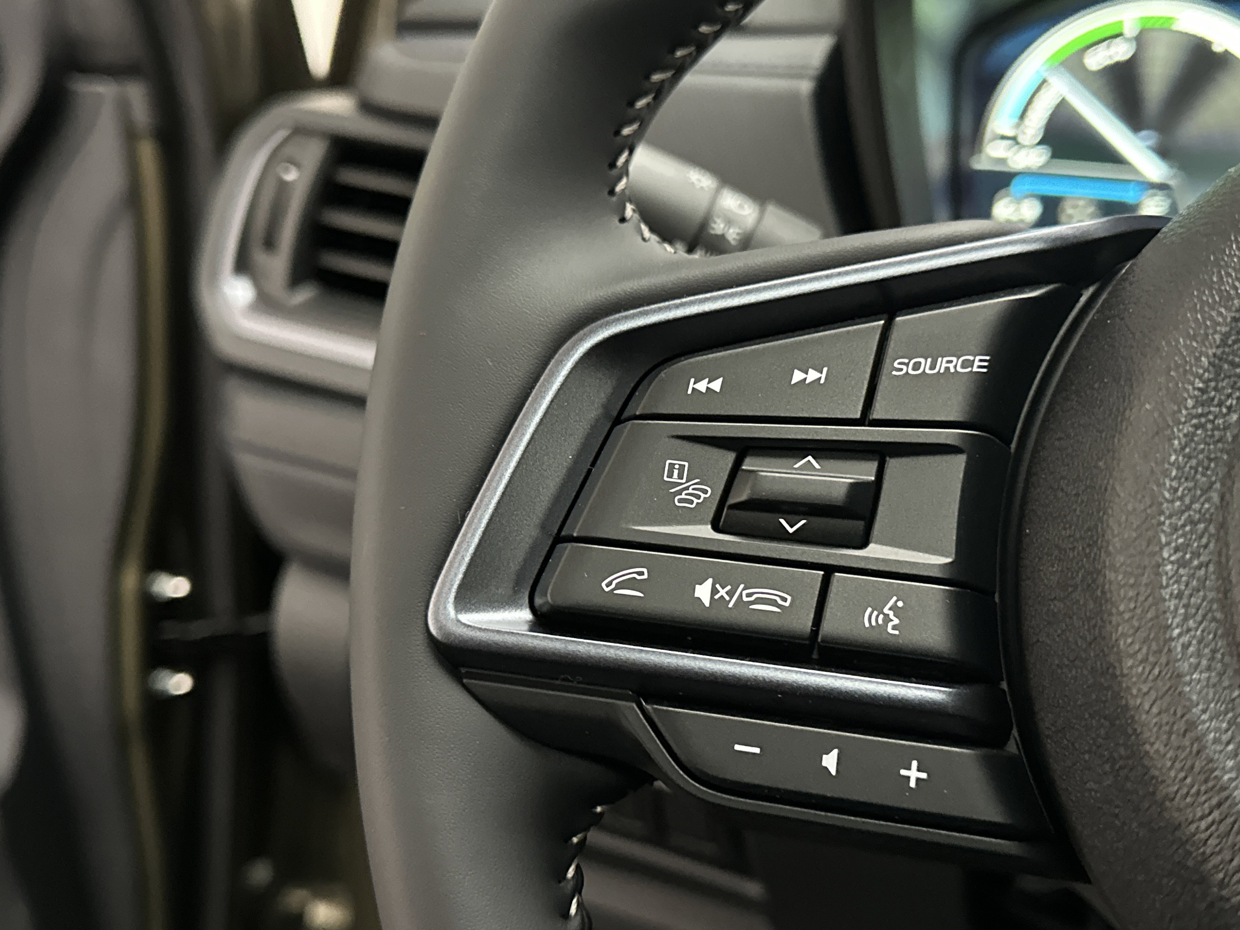 New 2025 Subaru Forester Limited image 28