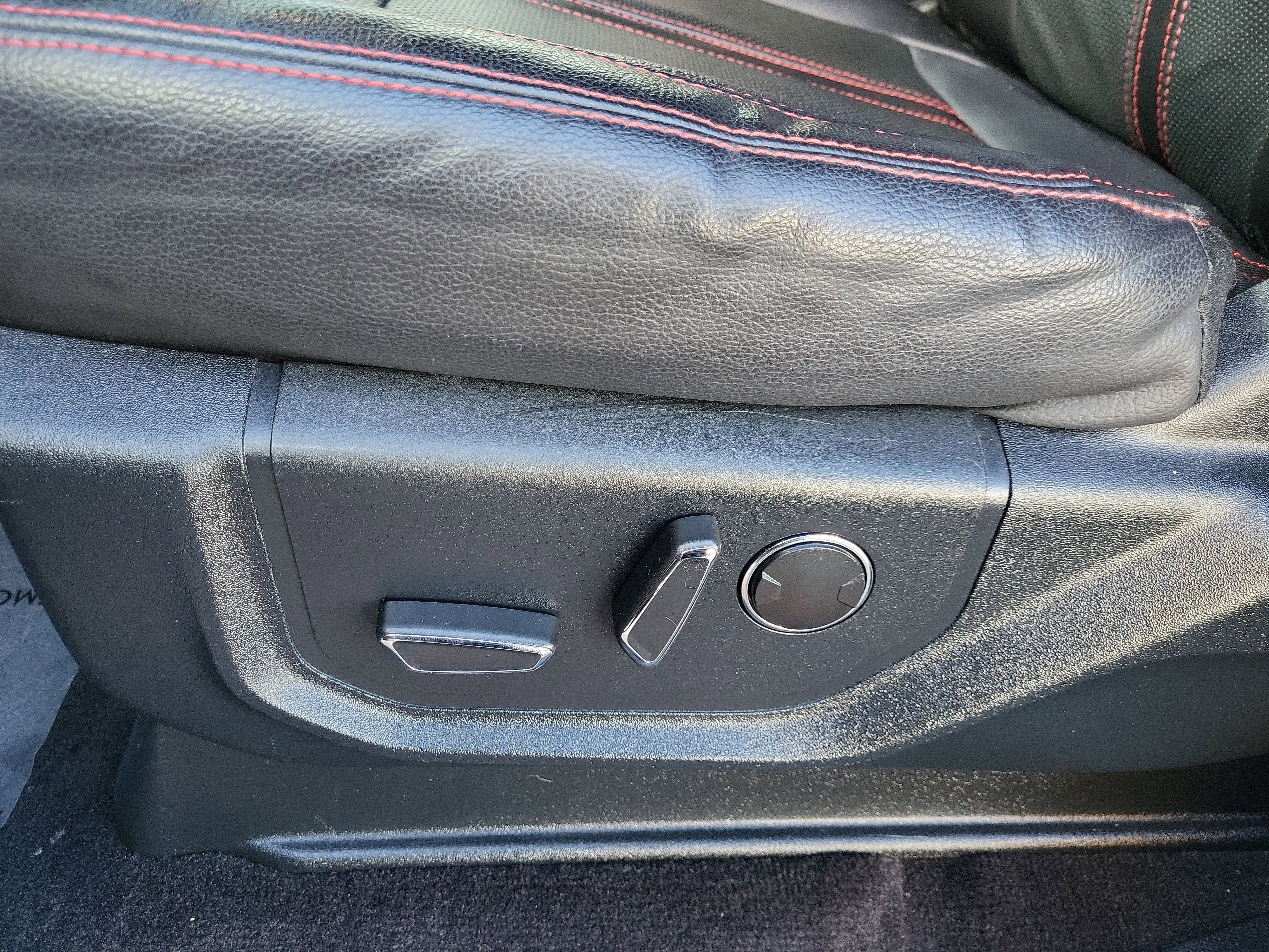 Used 2021 Ford Expedition Limited image 11