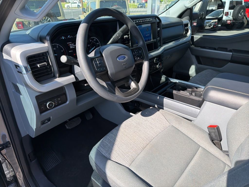 Used 2024 Ford F250 XLT w/ FX4 Off-Road Package AWD/4WD image 34