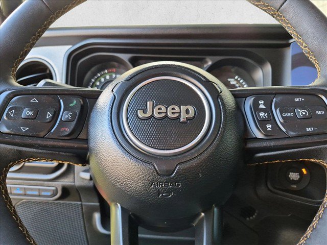 Used 2024 Jeep Wrangler Unlimited w/ Convenience Group AWD/4WD image 27