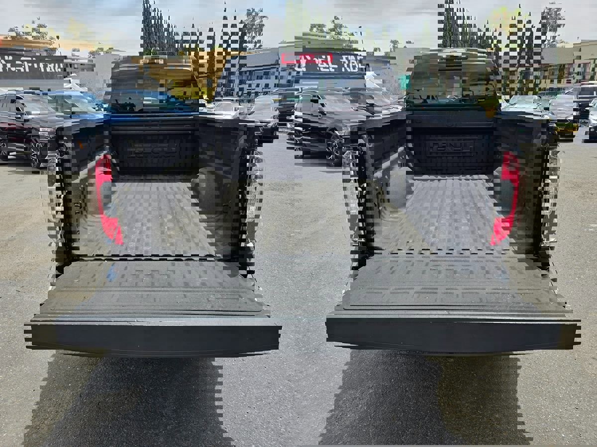 Used 2017 GMC Canyon Denali image 13