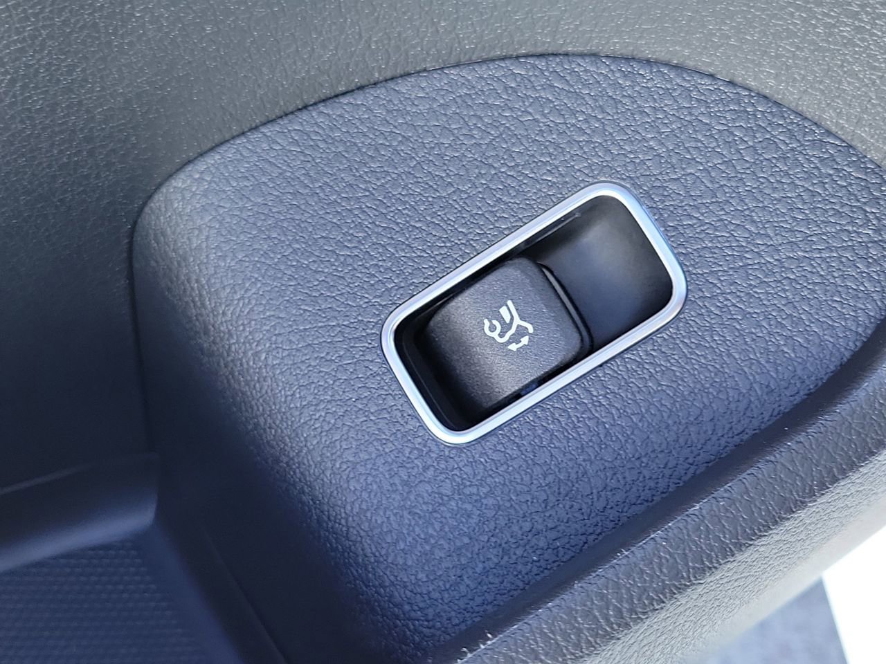 New 2026 Mercedes-Benz GLE 53 AMG 4MATIC Coupe image 22