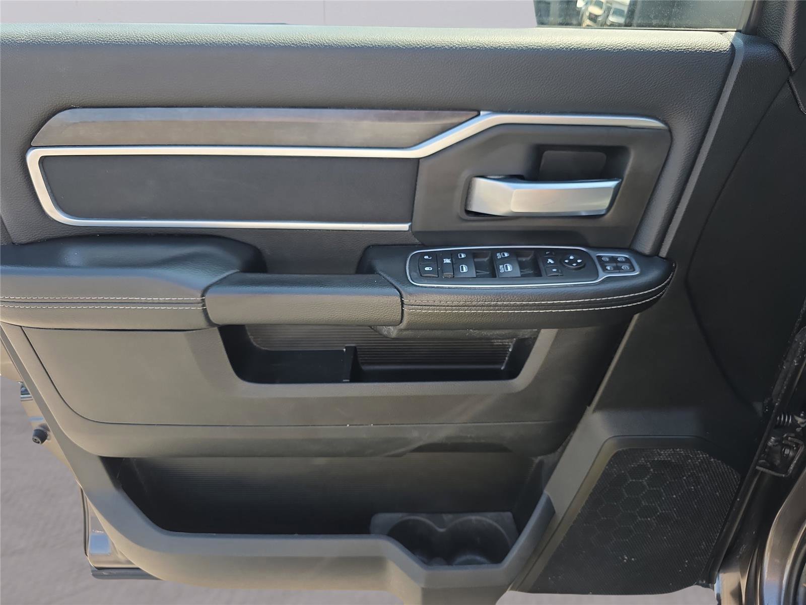 Used 2024 RAM 2500 Big Horn image 17