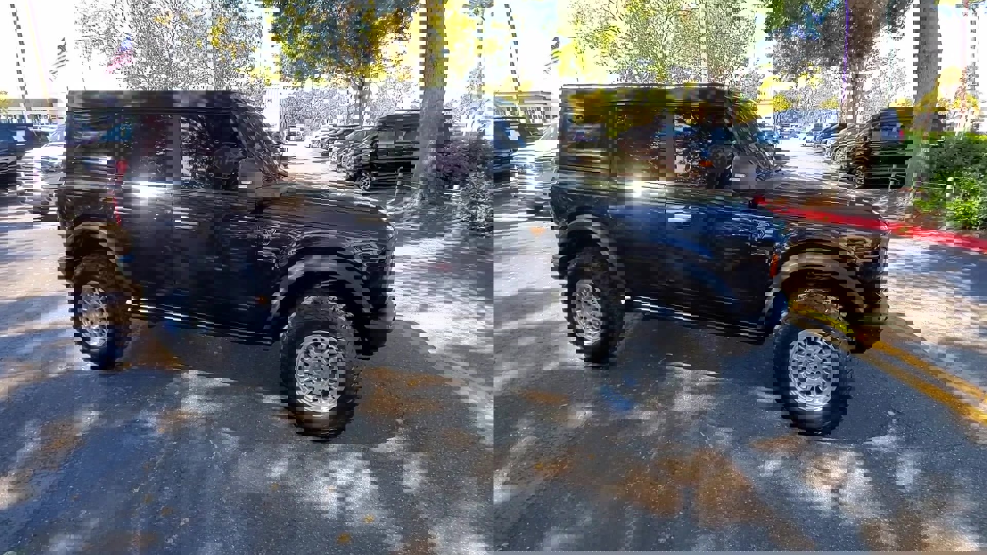 Used 2022 Ford Bronco Badlands image 47