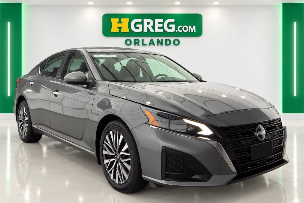 Used 2023 Nissan Altima 2.5 SV AWD/4WD image 4