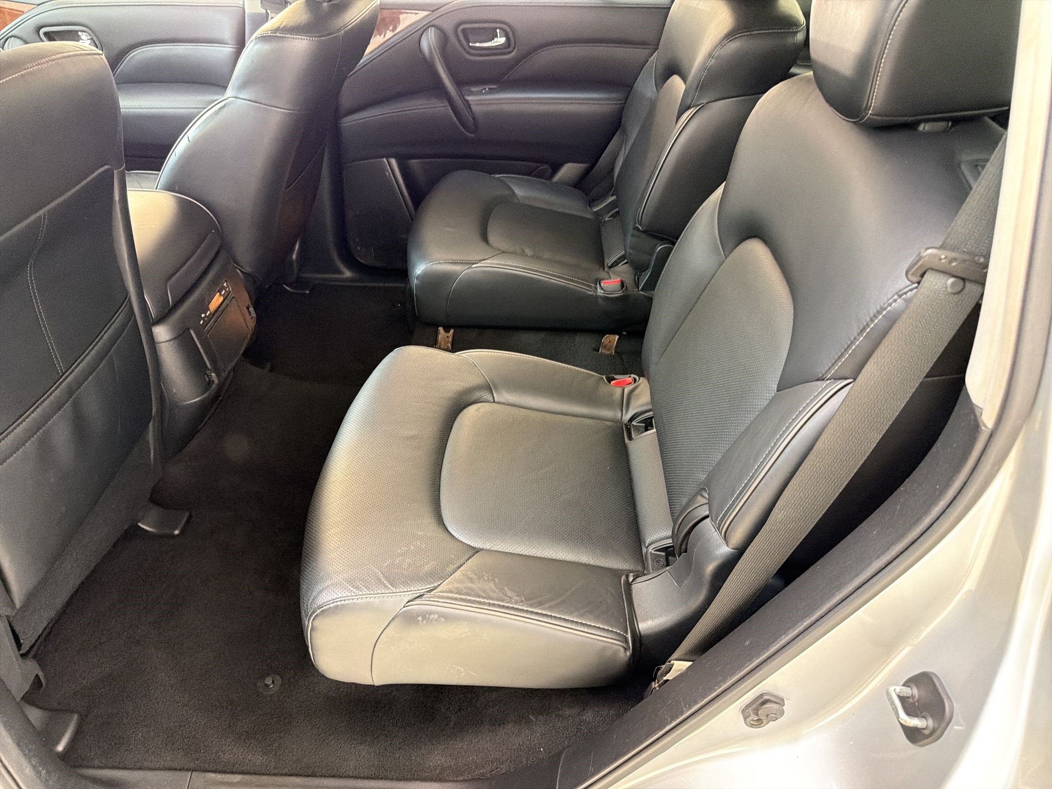 Used 2019 INFINITI QX80 Luxe AWD/4WD image 15
