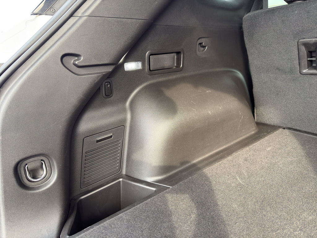 Used 2025 Chevrolet Blazer LT image 35