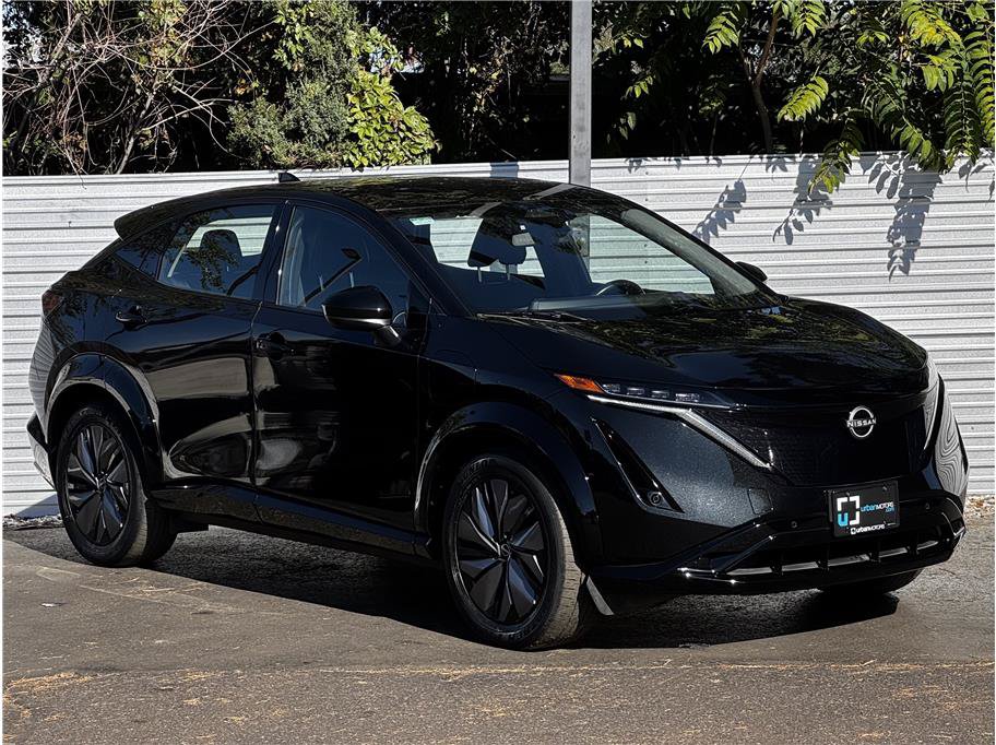 Used 2024 Nissan Ariya AWD image 6