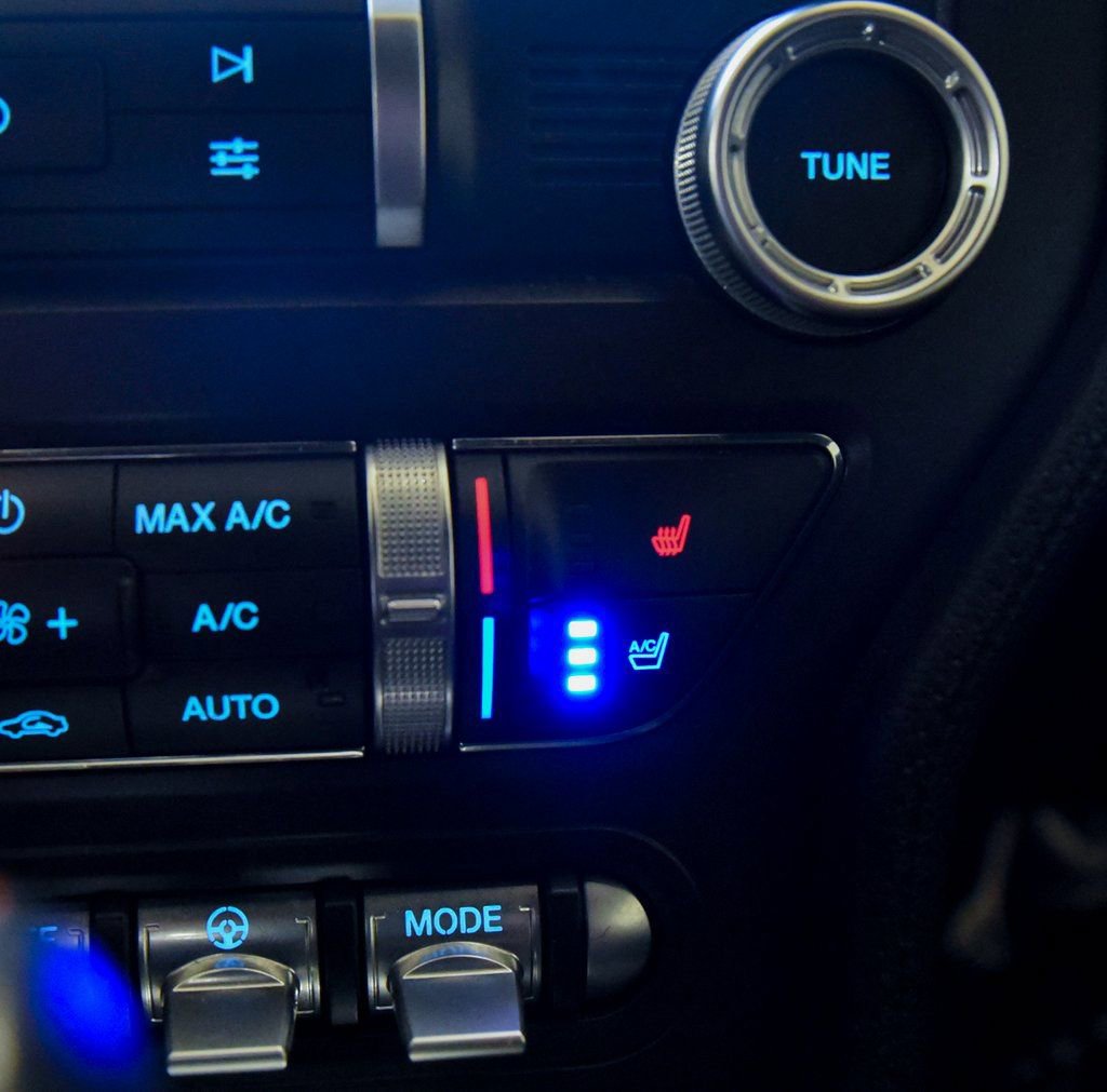 Used 2022 Ford Mustang Premium image 24